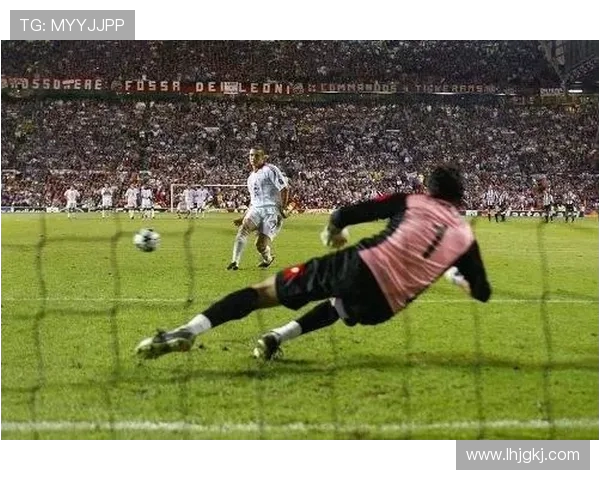 尤文主场鏖战佛罗伦萨双方激烈对攻豪门对决再掀意甲激情风暴