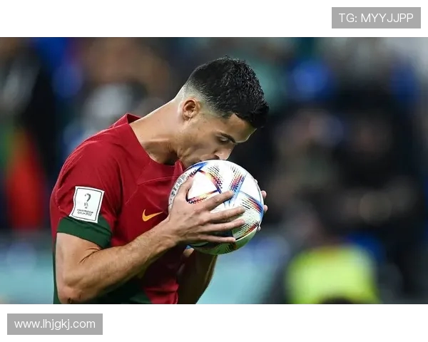 罗纳尔多:从足球天才到全球偶像的传奇之路与不朽足迹 罗纳尔多:从足球天才到全球偶像的传奇之路与不朽足迹