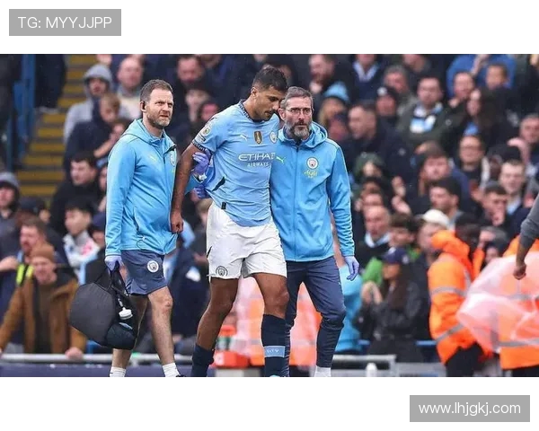 罗德里引领中场新时代曼城战术核心的崛起与足球智慧解析 罗德里引领中场新时代曼城战术核心的崛起与足球智慧解析