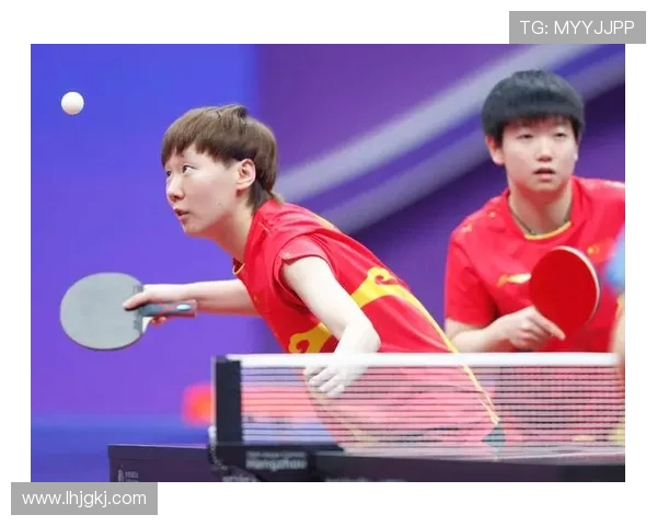 孙颖莎巅峰对决展现乒乓之光引领新一代国乒荣耀时刻 孙颖莎巅峰对决展现乒乓之光引领新一代国乒荣耀时刻