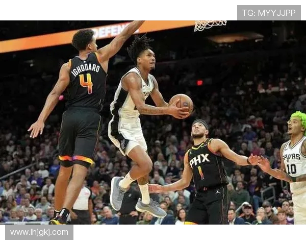 08季后赛马刺与太阳激战回顾：经典对决与传奇时刻的交汇